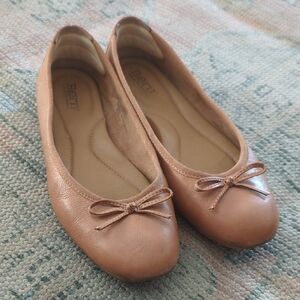 Born Women's Leather Ballet Flats with Bow